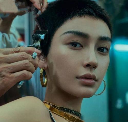 剃寸头明星,揭秘剃寸头明星的时尚魅力